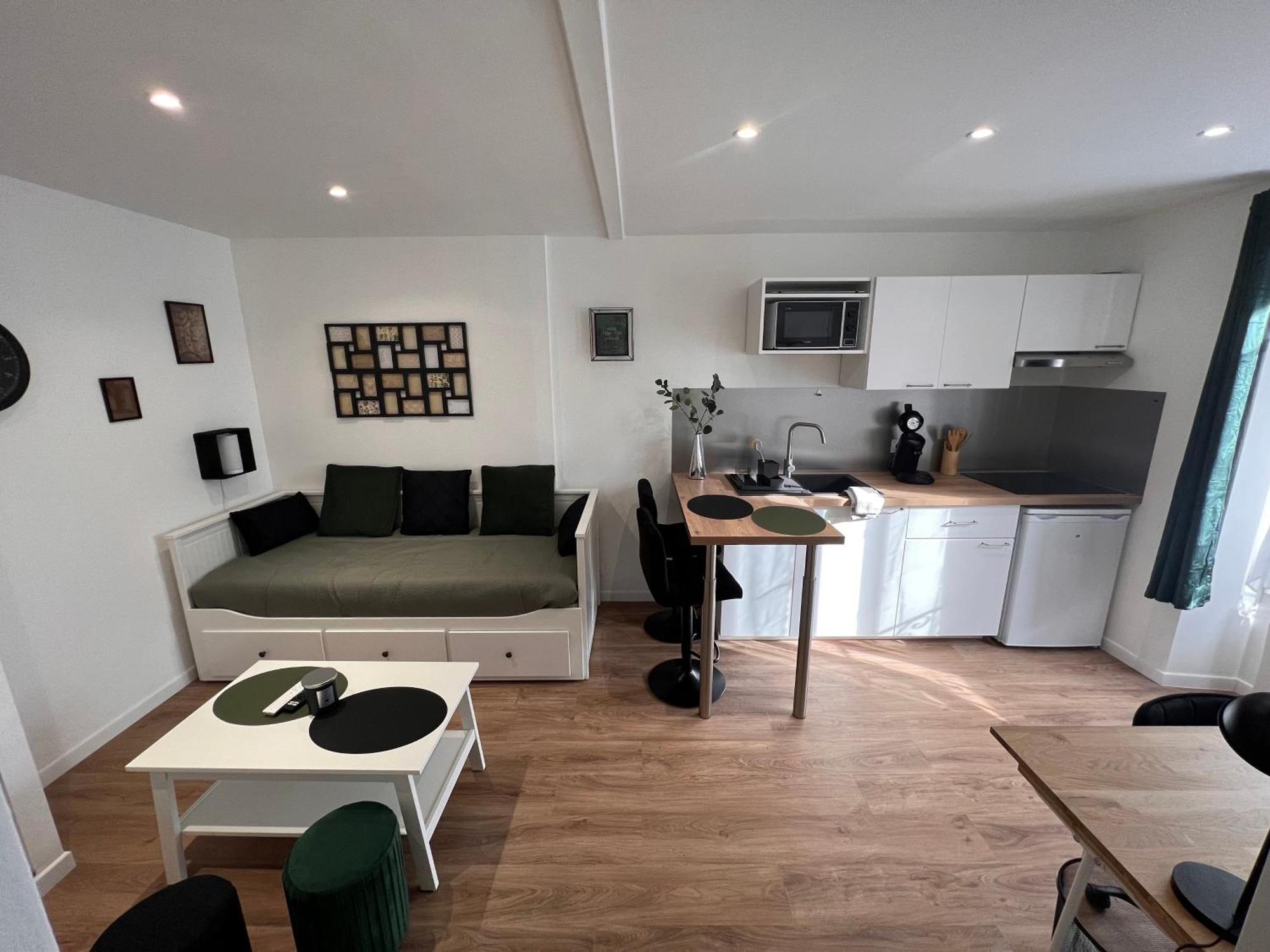 Les Bords Du Clain - Entree Autonome Studio Poitiers Exterior foto